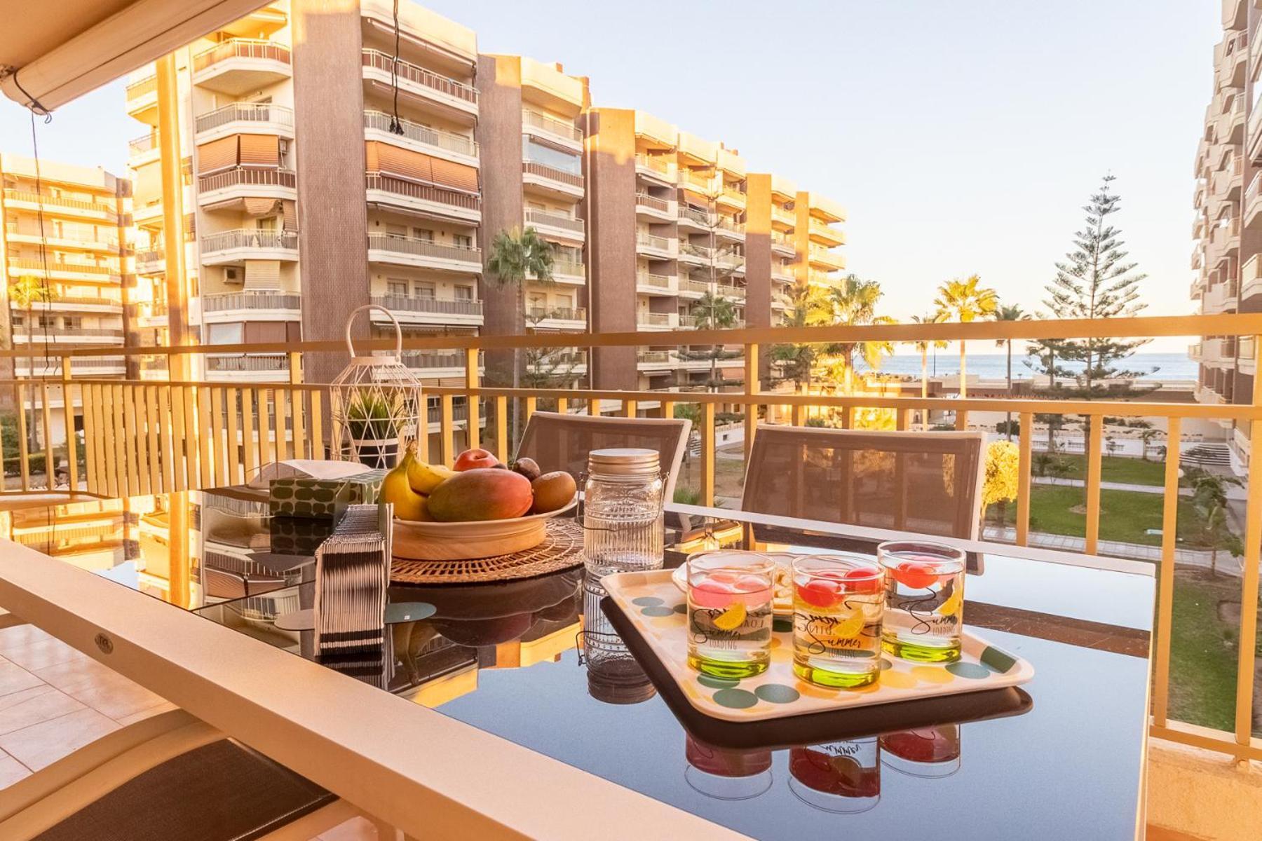 Apartamento Sofia Fuengirola Vistas Al Mar Atardeceres Magicos Kültér fotó