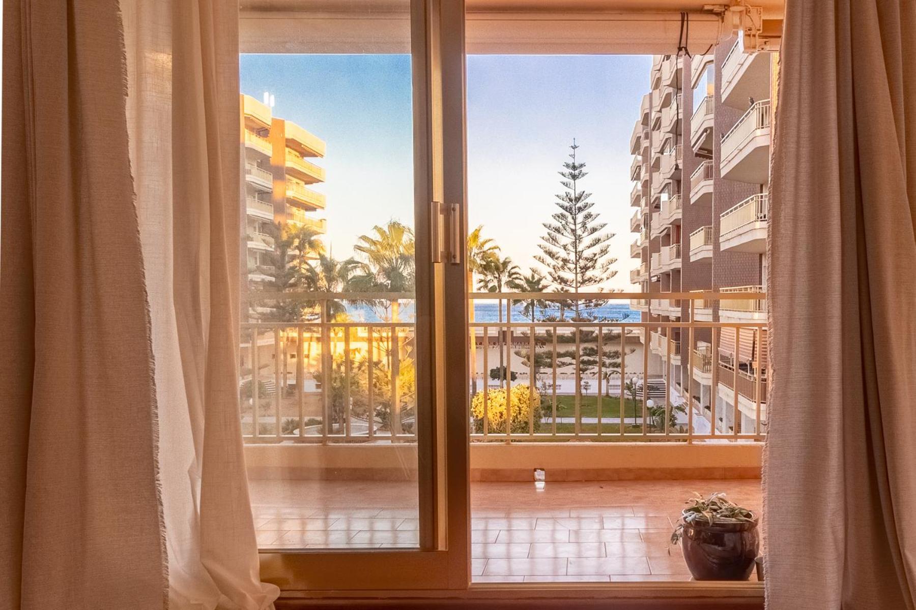 Apartamento Sofia Fuengirola Vistas Al Mar Atardeceres Magicos Kültér fotó